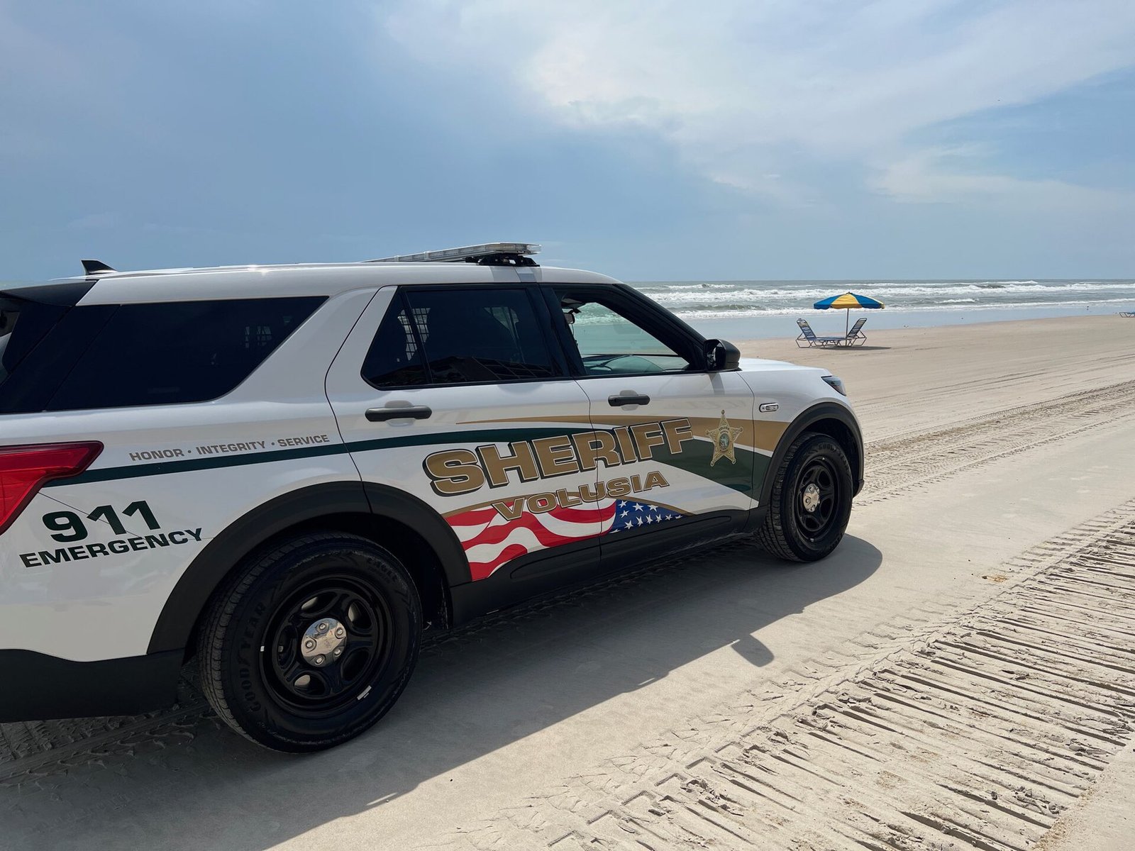 Sheriff patrol vehicle on patrol